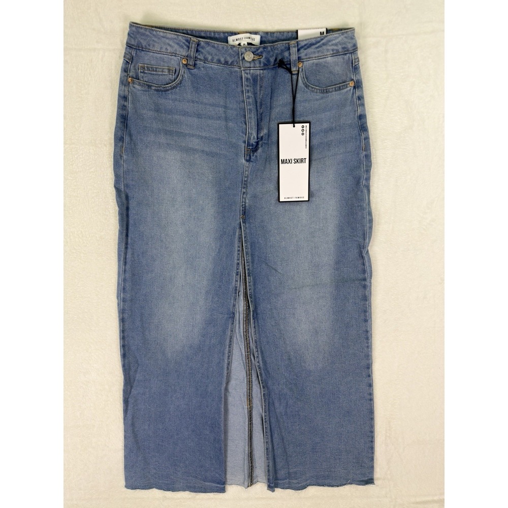 New Almost Famous Skirt Womens Medium Blue‎ Light Wash Denim Maxi Skirt Slit